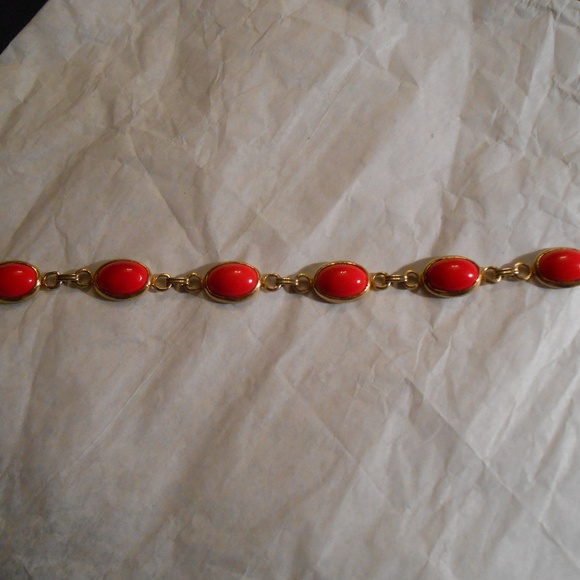 Jewelry - Gold and Red Oval Bracelet